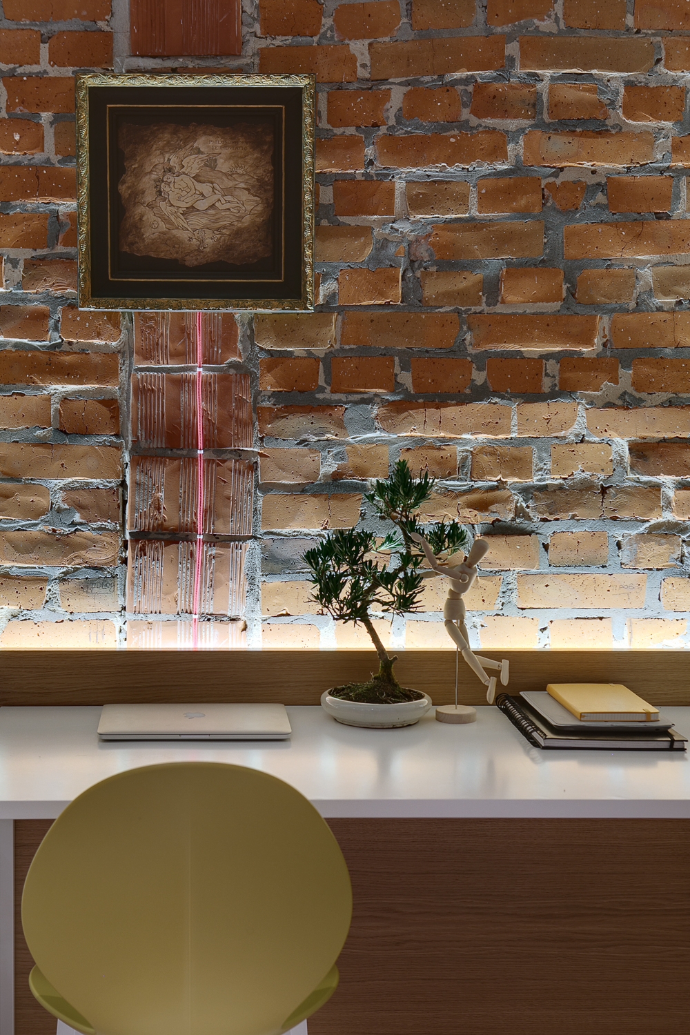 LIPINKA balbek bureau-24