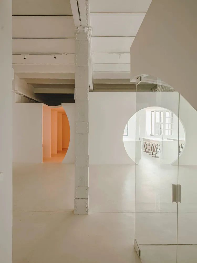 Fuego Camina Conmigo 办事处丨西班牙巴塞罗那-17