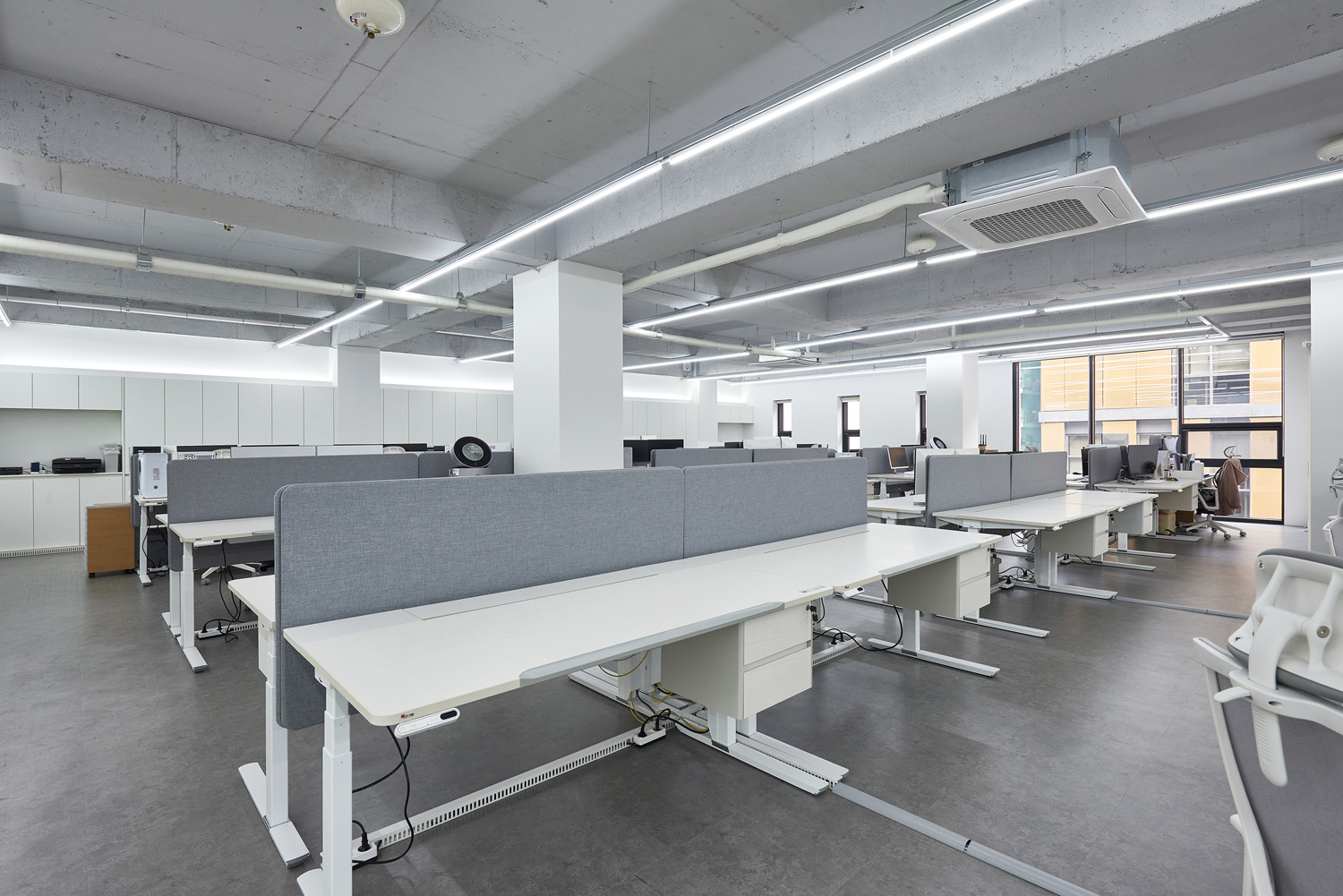 首尔 88 平米现代购物公司办公室室内设计-7