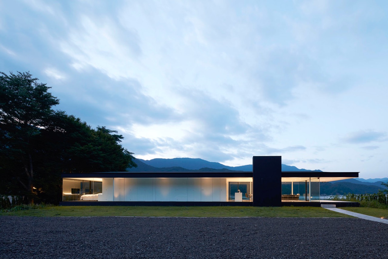 日本湖畔米斯式空间-32