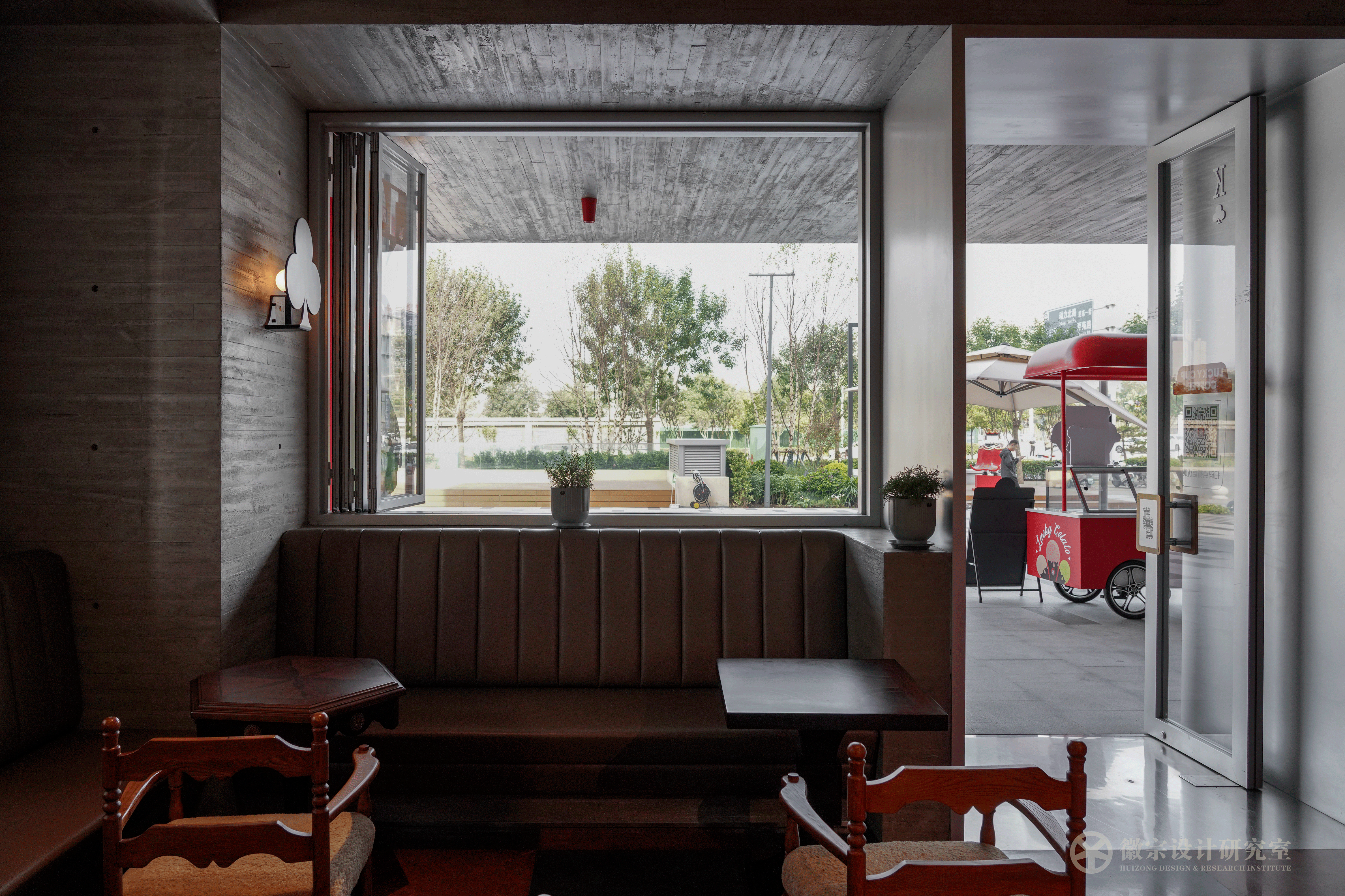 幸运咖LUCKY CUP全球旗舰店丨中国郑州丨未提及明确设计公司,主持建筑师姚清轩等-33