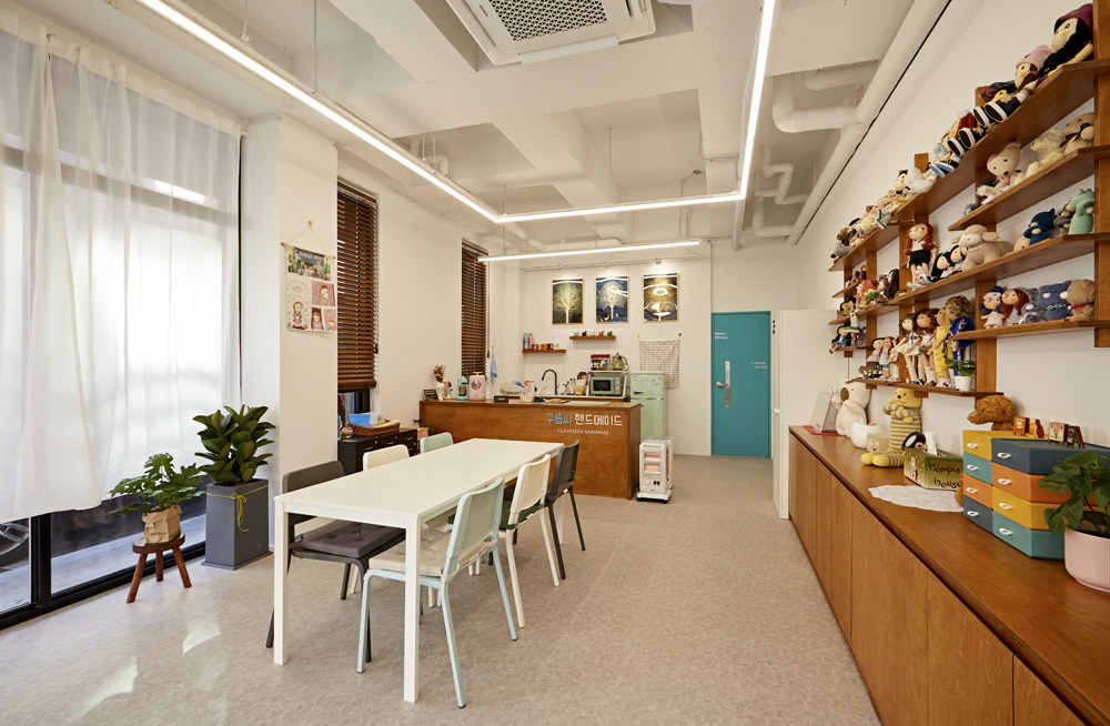 极简黑白灰，打造舒适空间-3