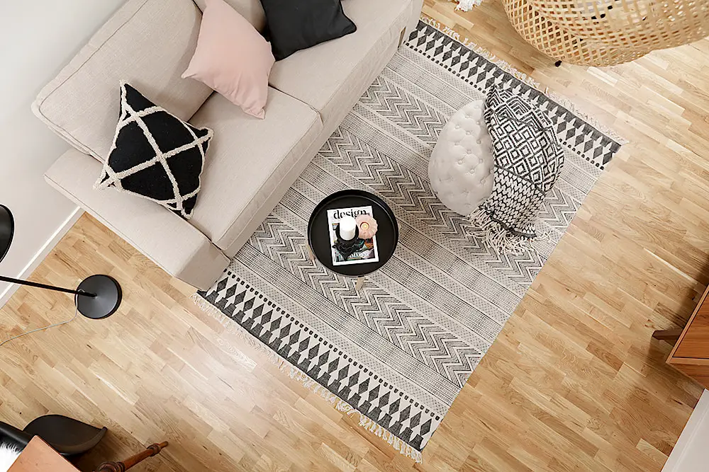 女性化风格公寓阳台设计-8