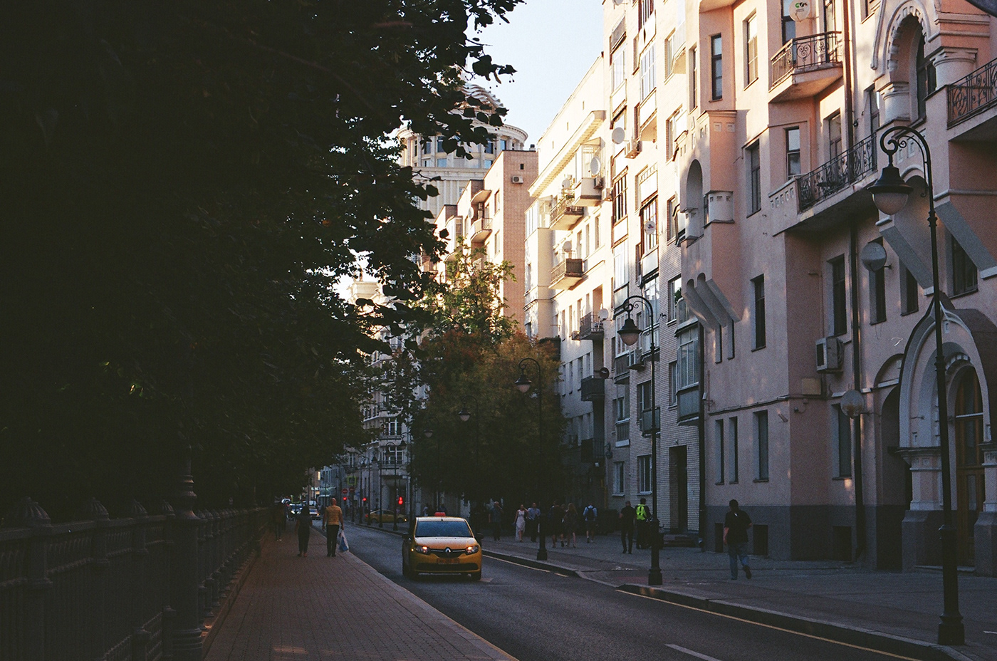 莫斯科 2018 年室内设计案例 | 35mm 镜头下的极简风格-8