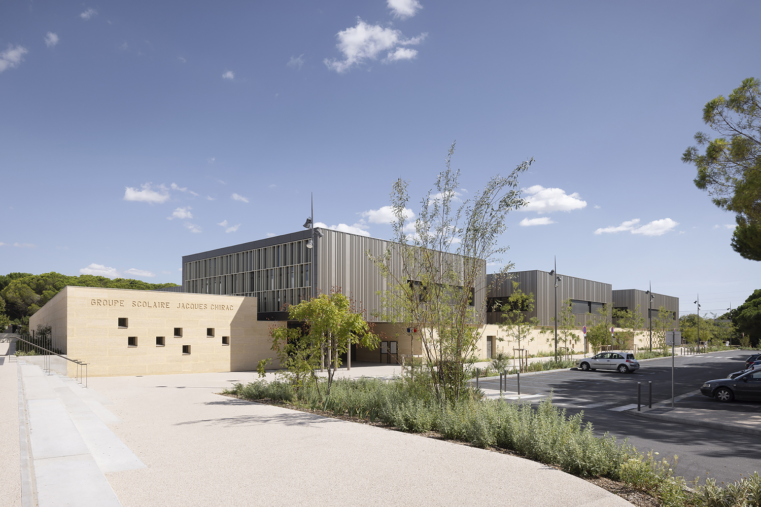 雅克·希拉克学校与体育馆-24