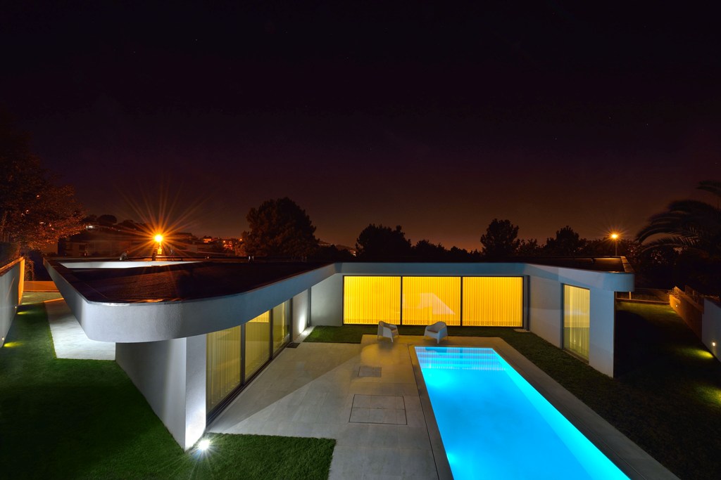 光伏住宅（注：Casa在西班牙语里有房屋住宅的意思，PV是Photovoltaic的缩写，意为光伏 ） 丨葡萄牙丨Central Arquitectos-20