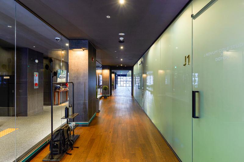 简约高雅的杰诺姆高尔夫球室内设计-21