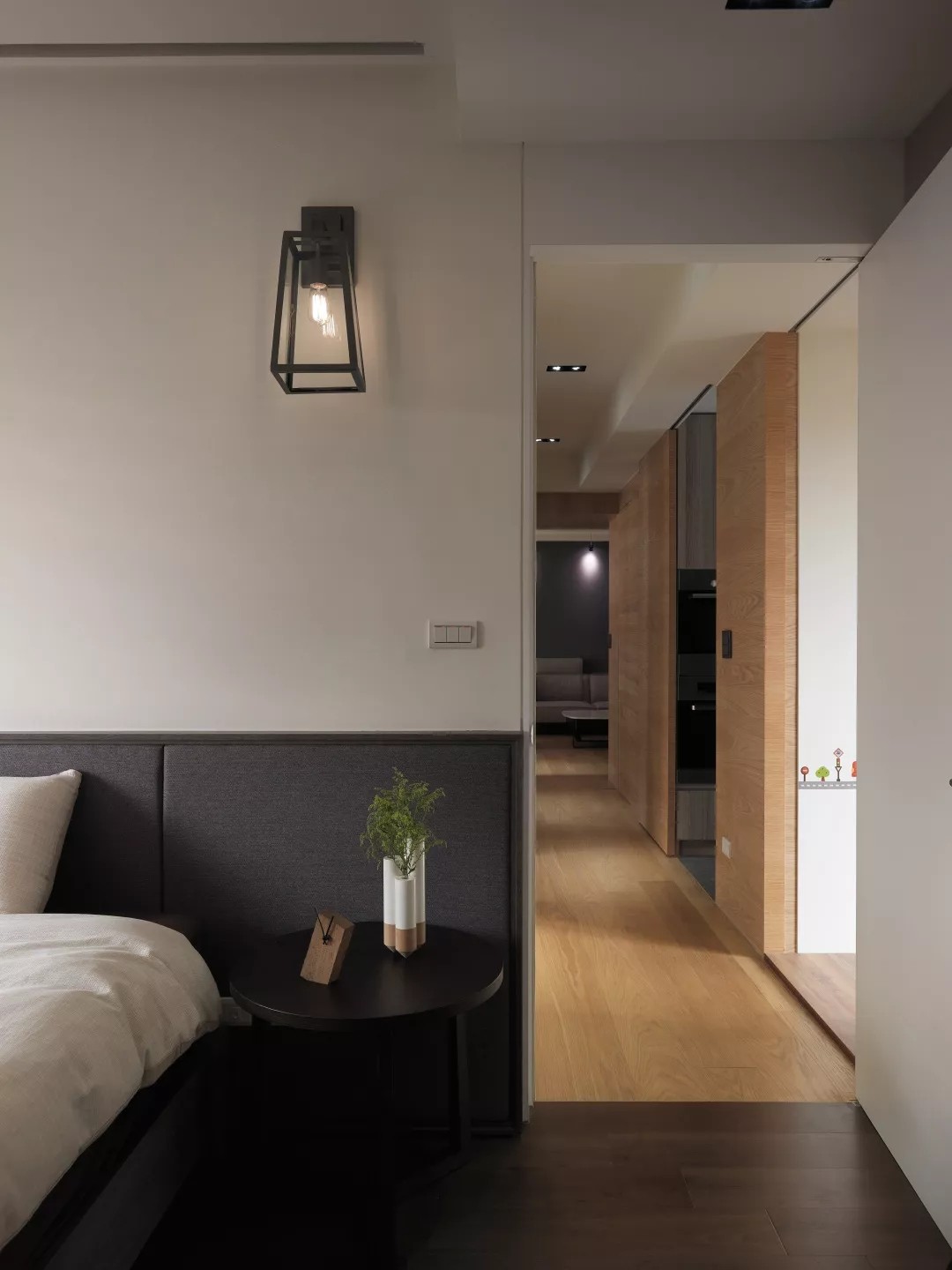 105 平米小户型设计,层次感与功能并重-19