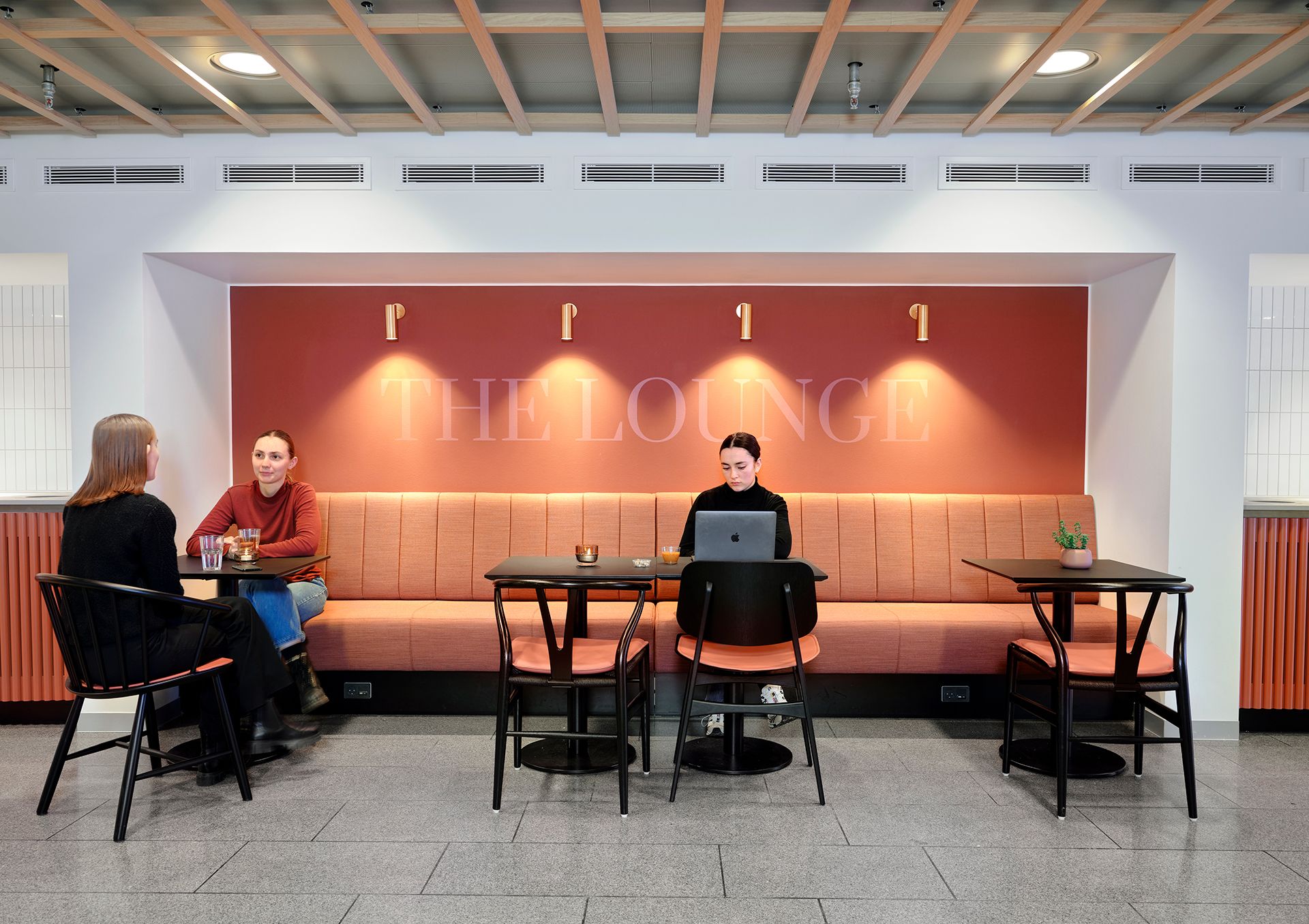 Maersk Bistro(从食堂到总部核心的转变)丨丹麦哥本哈根丨PLH-16