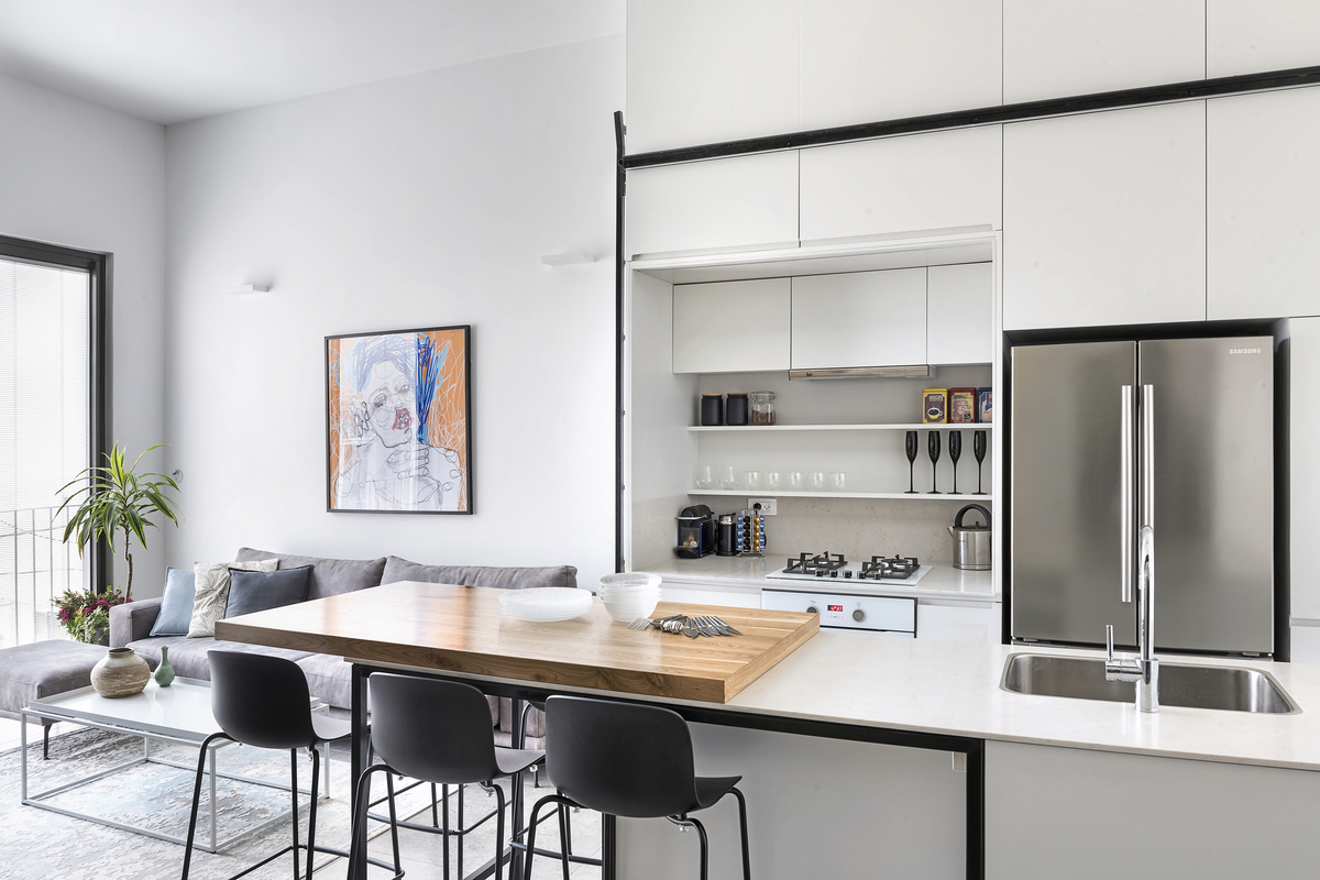 特拉维夫 44 平米公寓,深色设计诠释小空间魅力-56