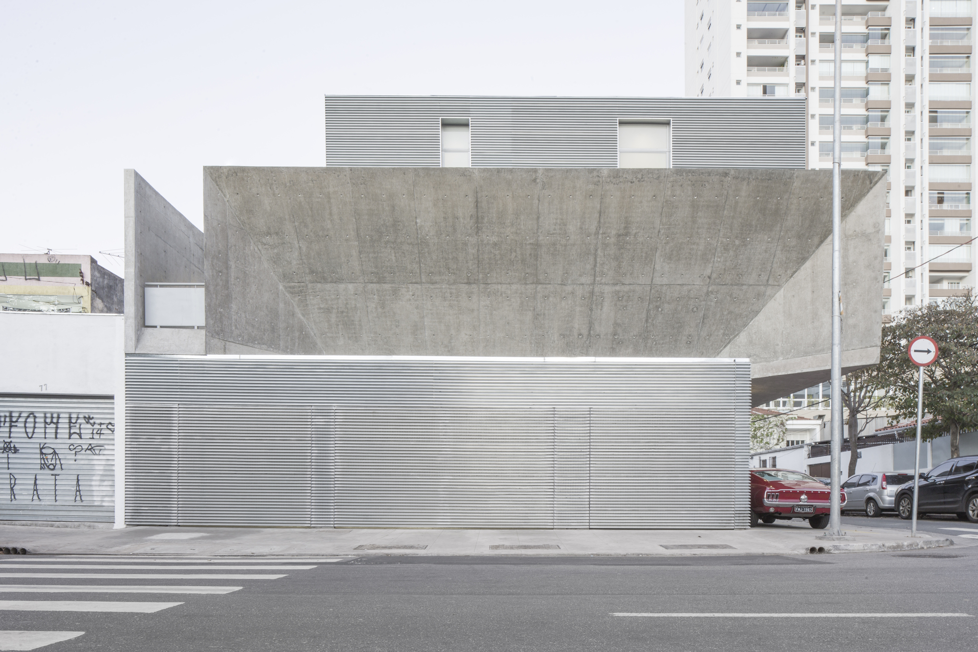 Workshop House  / PAX.ARQ-29
