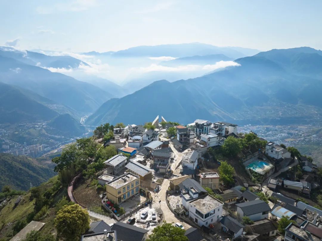 链接人与天地的媒介：怒江大峡谷先锋书店-50