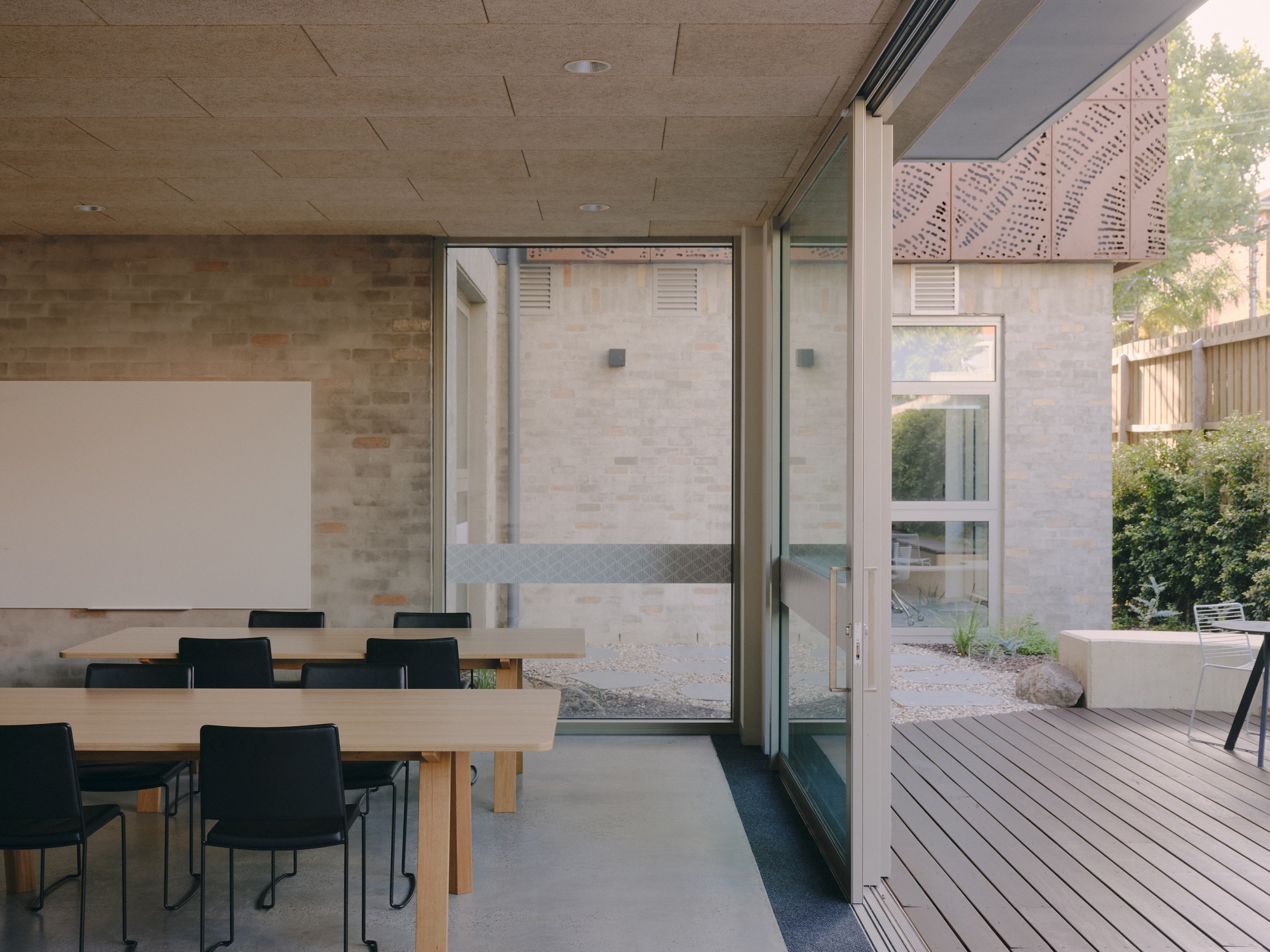 Melbourne Indigenous Transition School Boarding House / McIldowie Partners-14