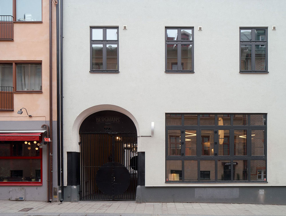 斯德哥尔摩时尚顶层公寓，玻璃隔墙成焦点-31