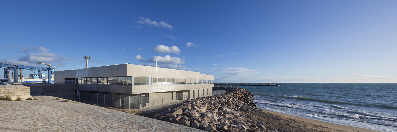 法国航海杆港口丨NBJ 建筑公司-9