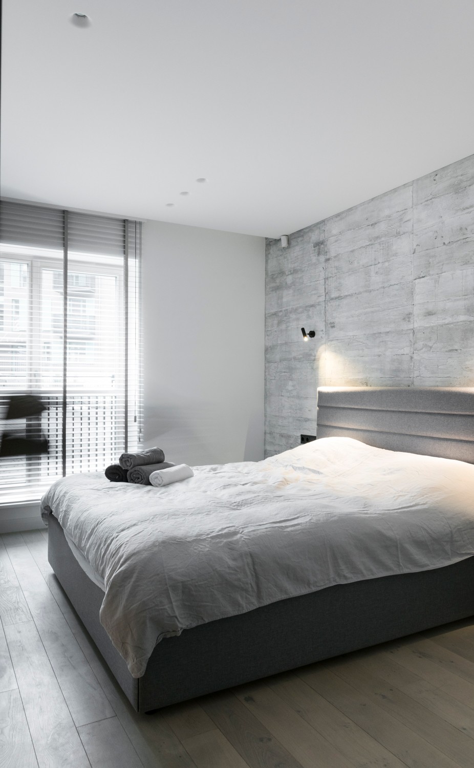 简约黑白木色 纯色美学私宅-26