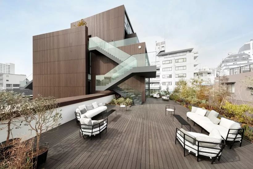 nendo 打造东京商业综合体,极简设计展现灵动趣味-41