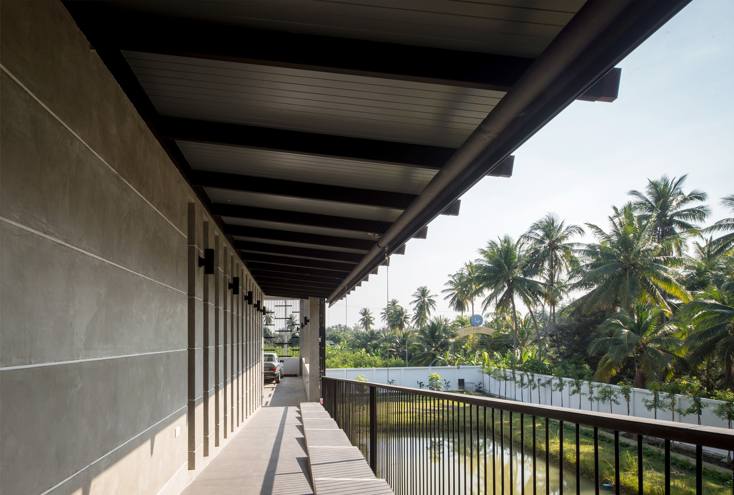 泰国乡村绿色隐居—— Baan Klang Suan ForX Design Studio-57