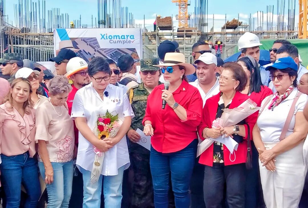 洪都拉斯总统希奥玛拉·卡斯特罗调研上海建工乔卢特卡医院项目-16