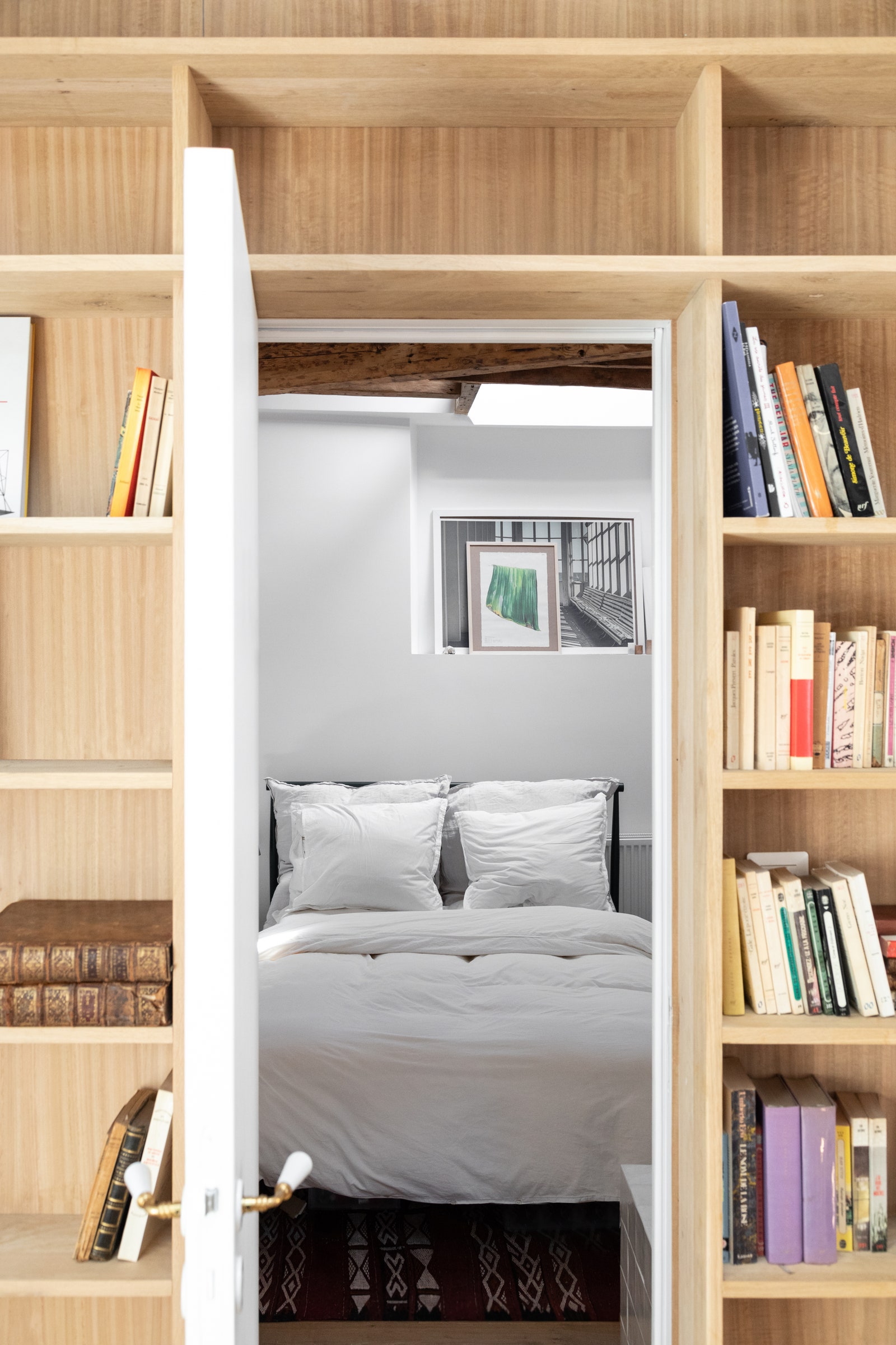 巴黎最小豪宅 | 44 平米的巧妙空间设计-15