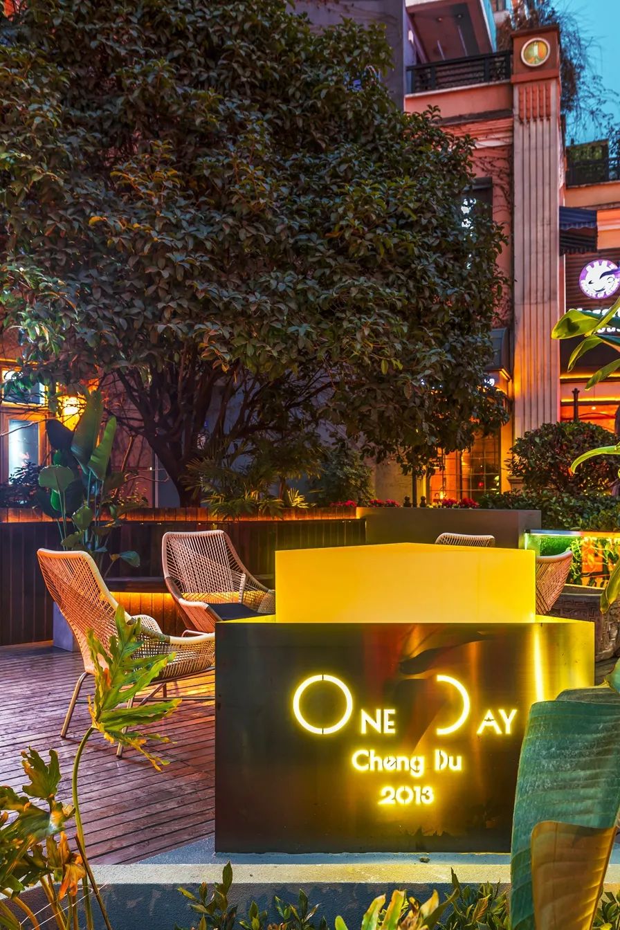 梦幻时空,玩转购物体验 | JOY PLAN 锦铺兰潮流女装店-24