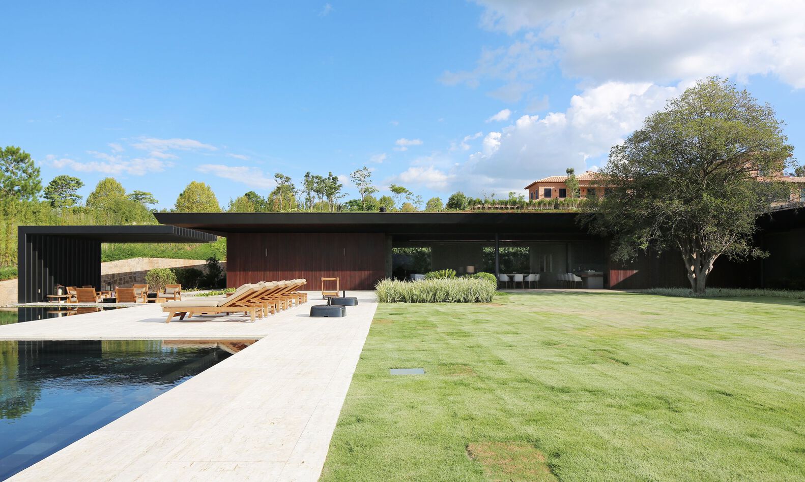 SSR Sombreiros House · 乡村绿色住宅丨巴西圣保罗-23