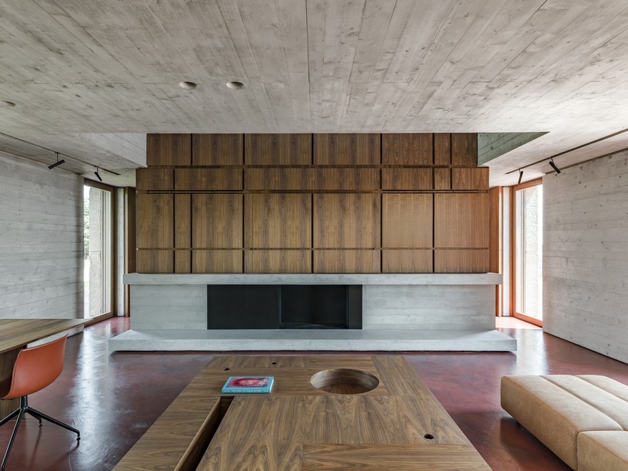 This Italian Stone House Celebrates Vernacular Architecture in a Modern Way-12