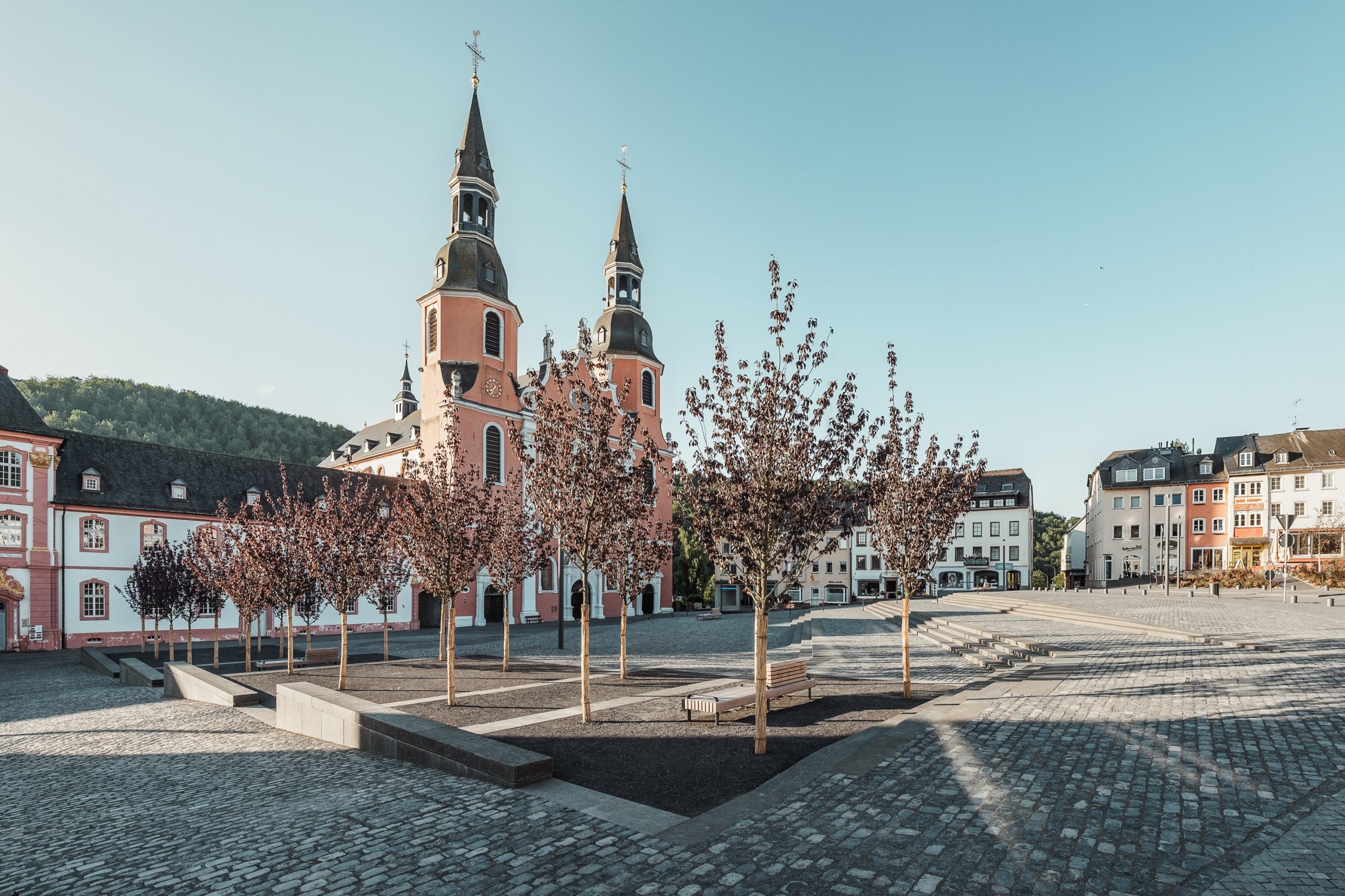 德国普吕姆·圣萨尔瓦多教堂广场设计丨Planorama Landschaftsarchitektur-20