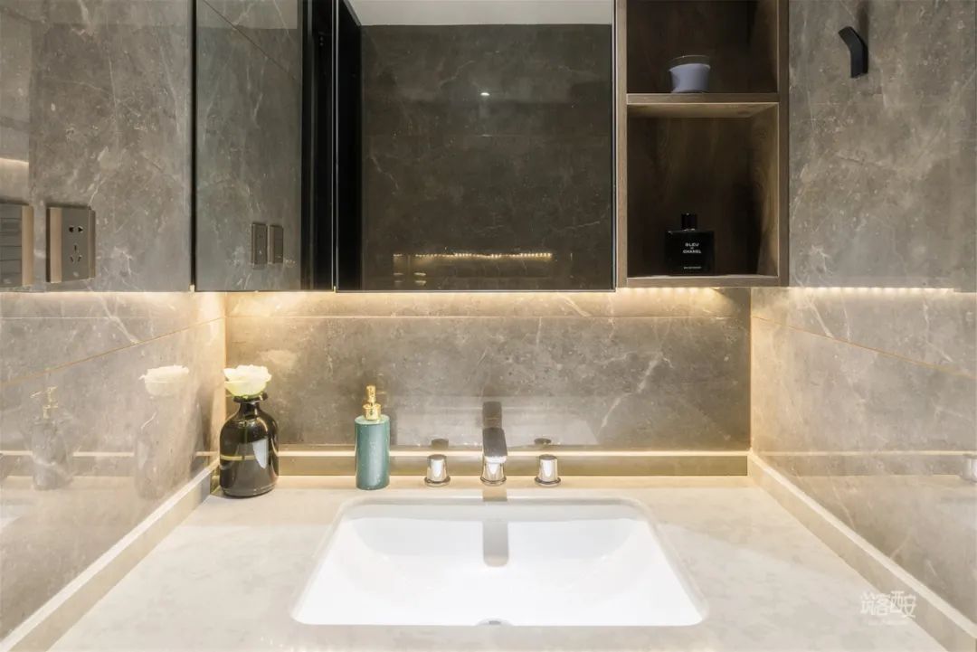 玄机重重 | 92㎡住宅空间的精致改造-64