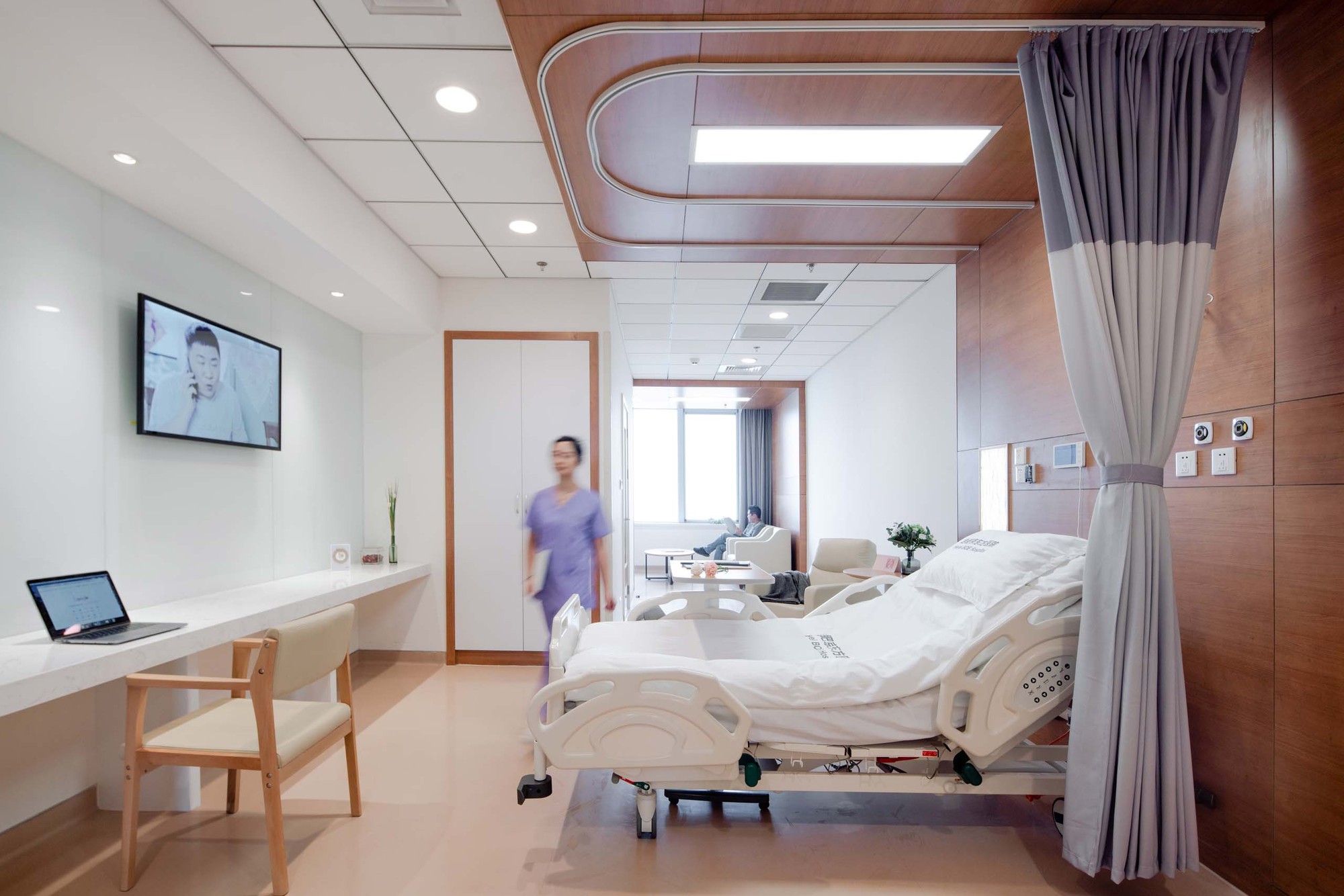 Hefei BOE Hospital / HKS-46