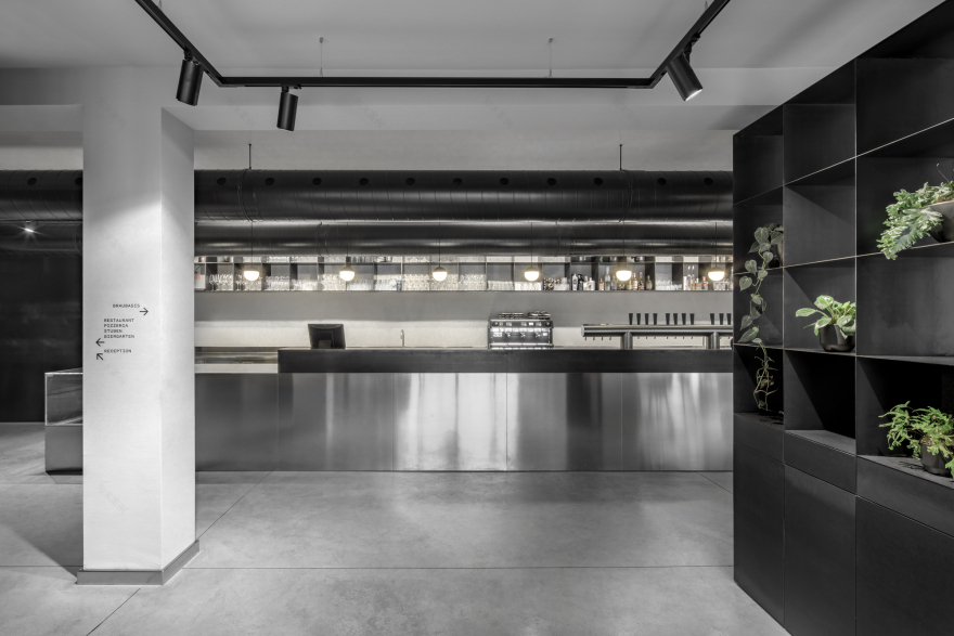Putzer Restaurant & Hotel Renovation / Markus Hinteregger + Elias Lahner-41