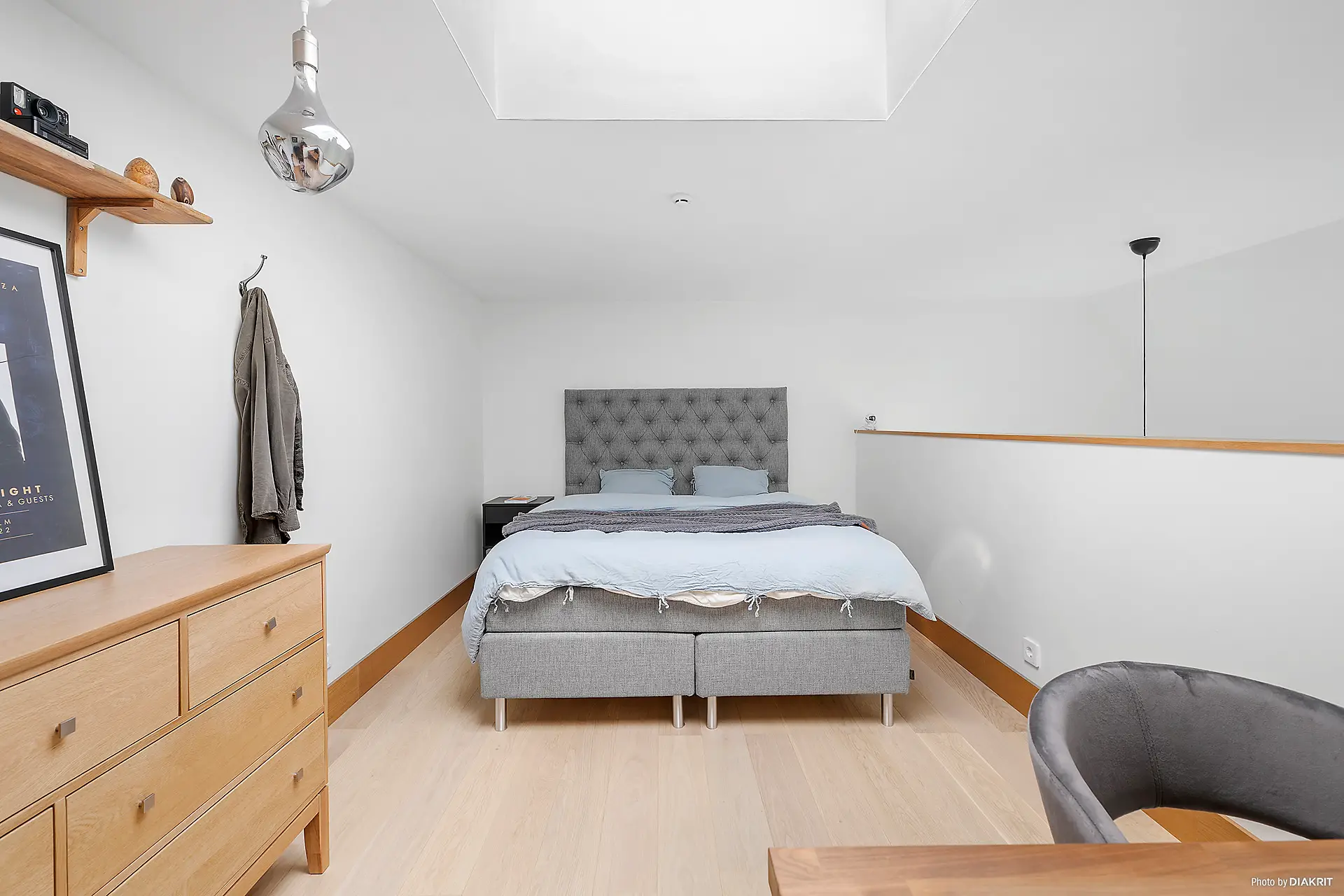 34m2 精致工作室,巧妙利用阁楼打造舒适空间-6