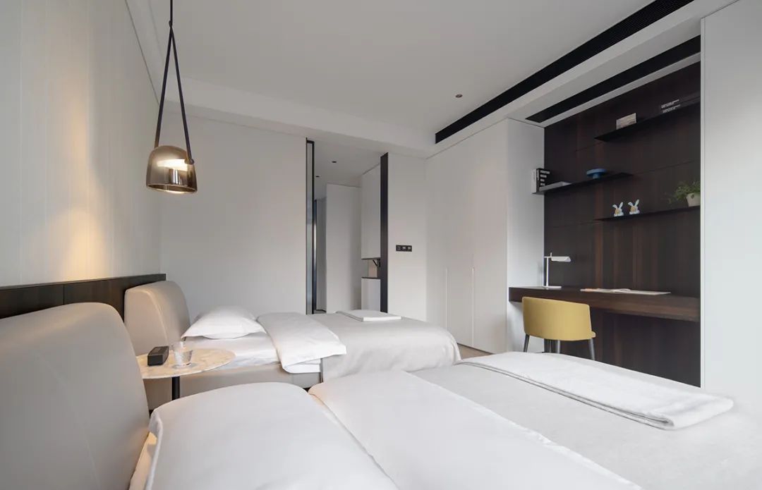 临湖一墅 · 自然诗意的宜居空间丨洛斌设计-46