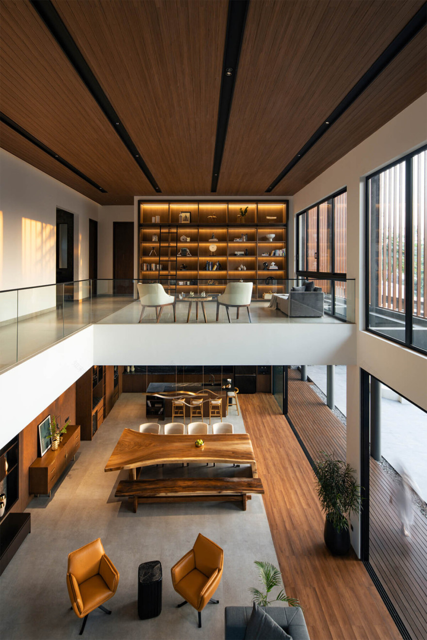 HUMBLE AND HOMEY, RUMAH MEWAH DI PLONGKOWATI - Asrinesia-33