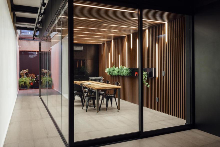 Miagui Imagevertising · 垂直花园里的创意广告办公室-10