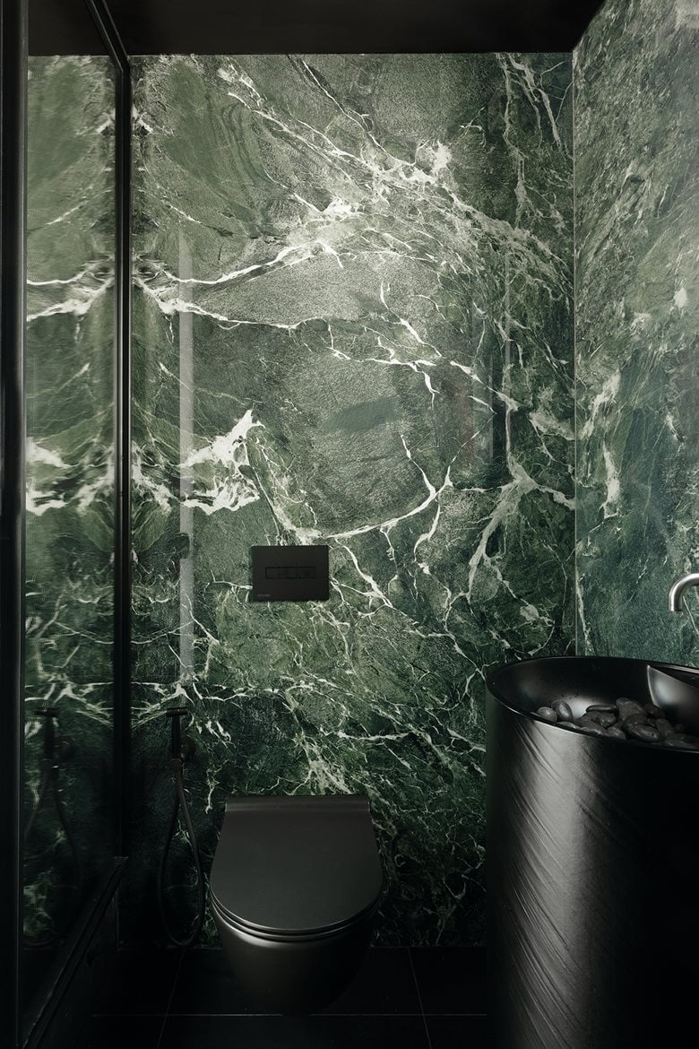 模拟自然光楼中楼树中屋有趣工业loft复式设计丨以色列特拉维夫丨戈者设计-6