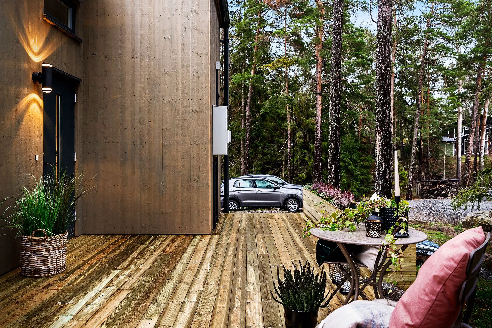 自然美景尽收眼底的 20 平米迷你玻璃屋-10