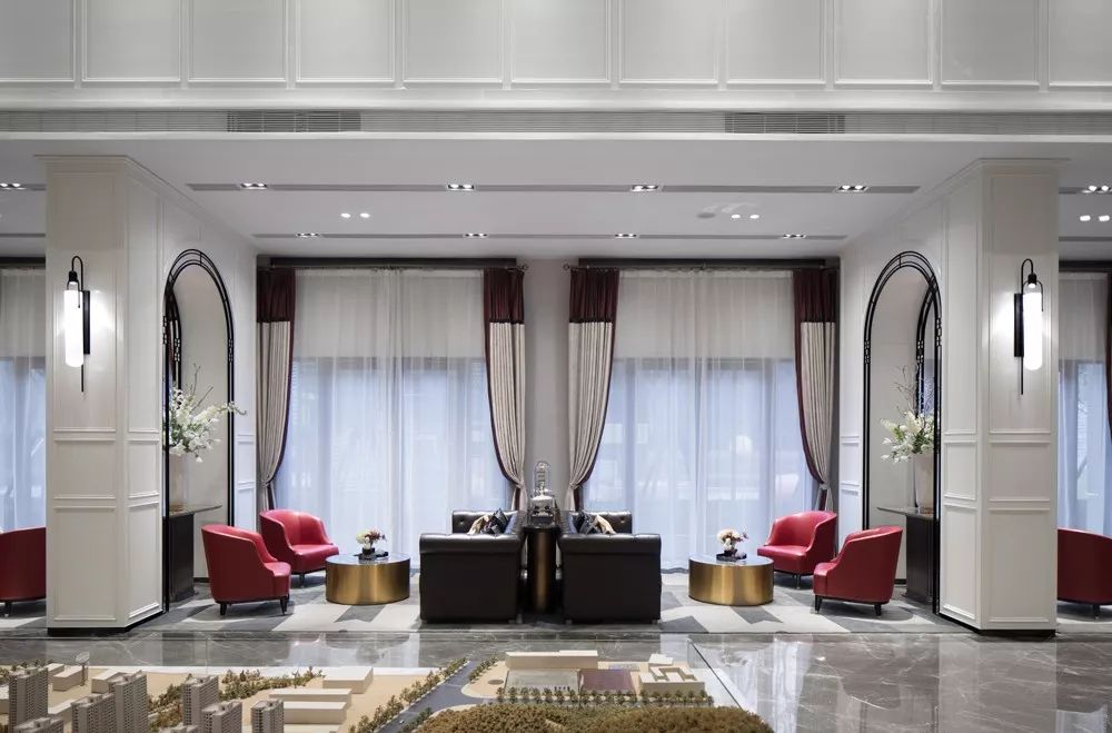 贵阳东原·朗阅售楼处 | 英伦风与现代摩登的完美融合-10