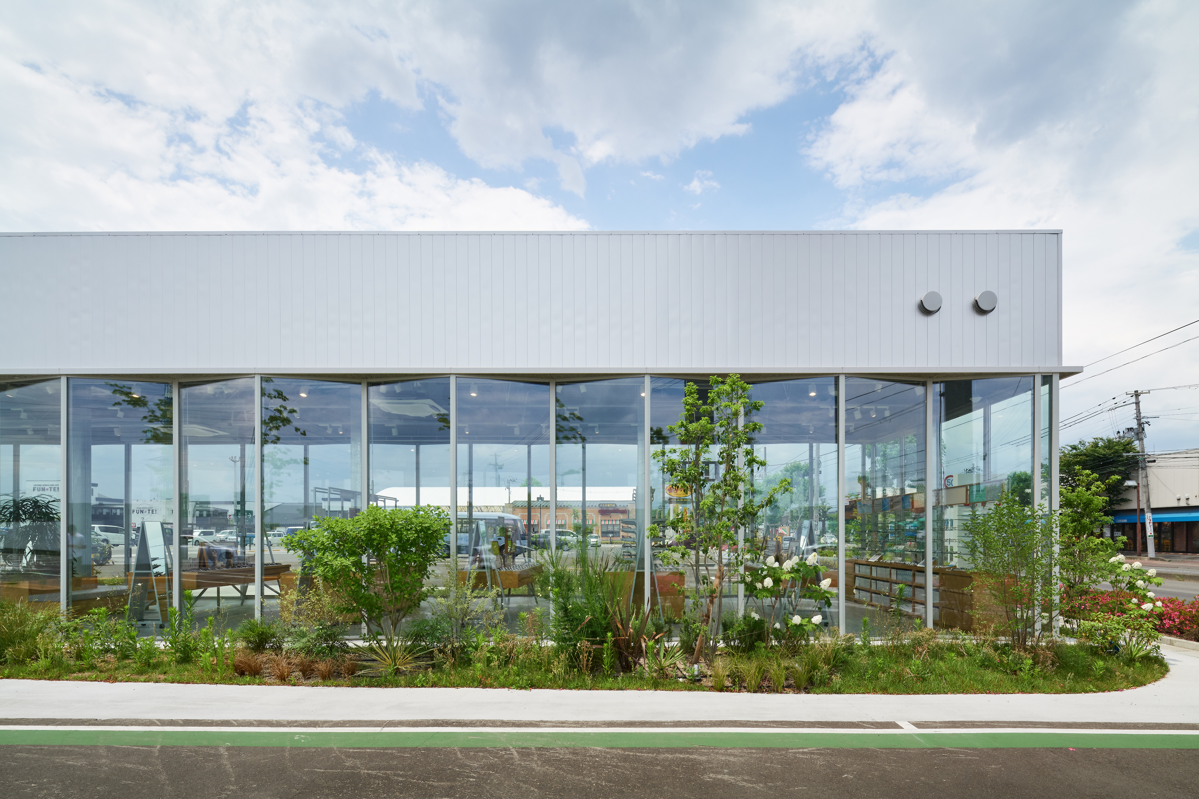 JINS Sendai Izumi 眼镜店丨日本丨Yohei Kawashima architects inc.-15