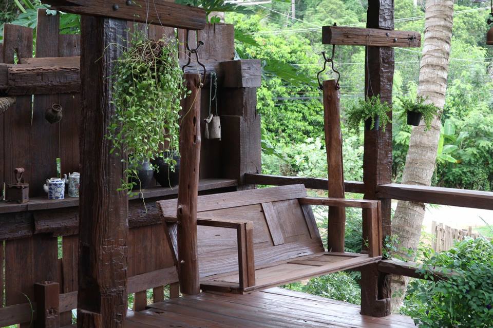 泰国传统高脚木屋民宿丨泰国素可泰-12