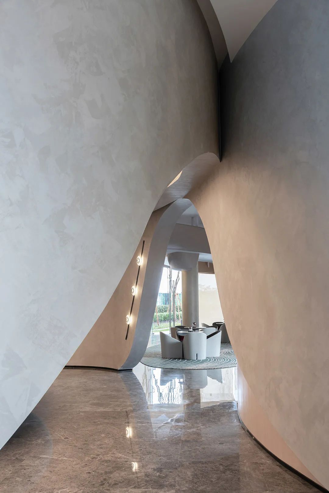 昆明龙湖·天璞售楼处 | 花都的浪漫共生-41