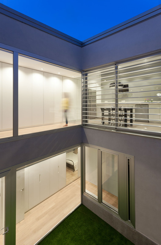 河畔空中楼阁-7