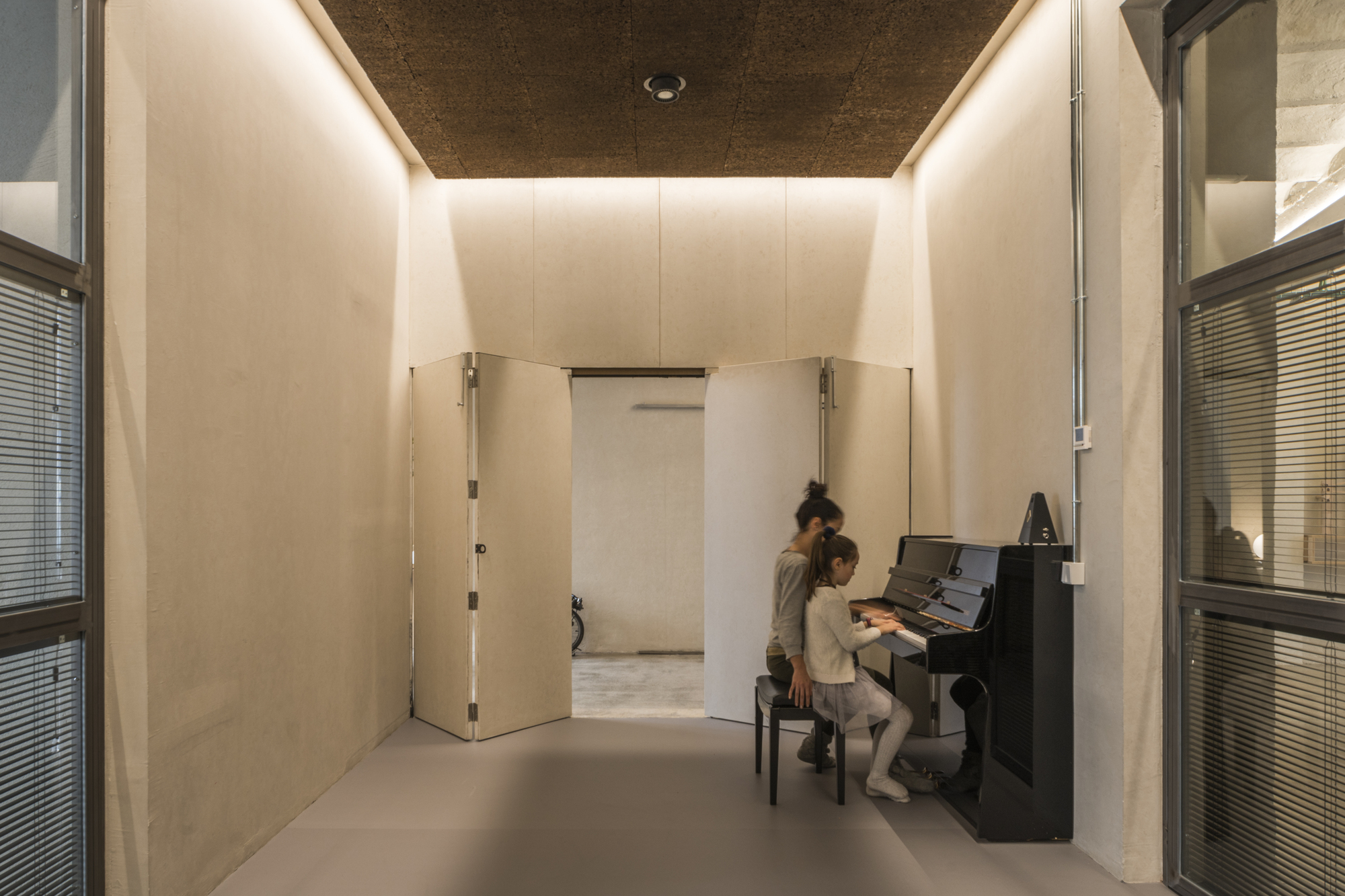 Yoglar Musical School / Enrique Jerez + Leal Interiorismo y Diseño-17