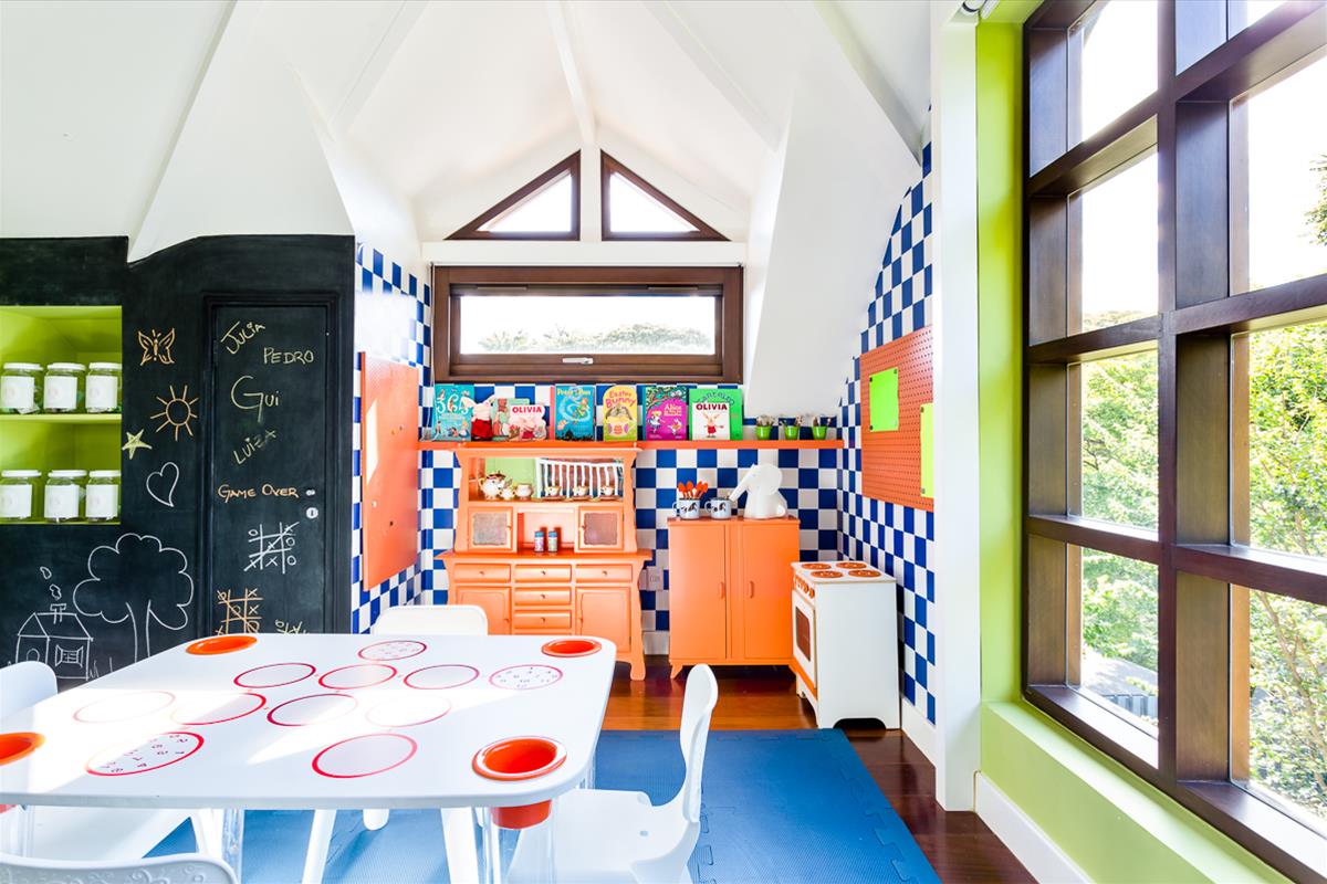 巴西 Sala de Brinquedos | 巧妙的娱乐空间设计-8