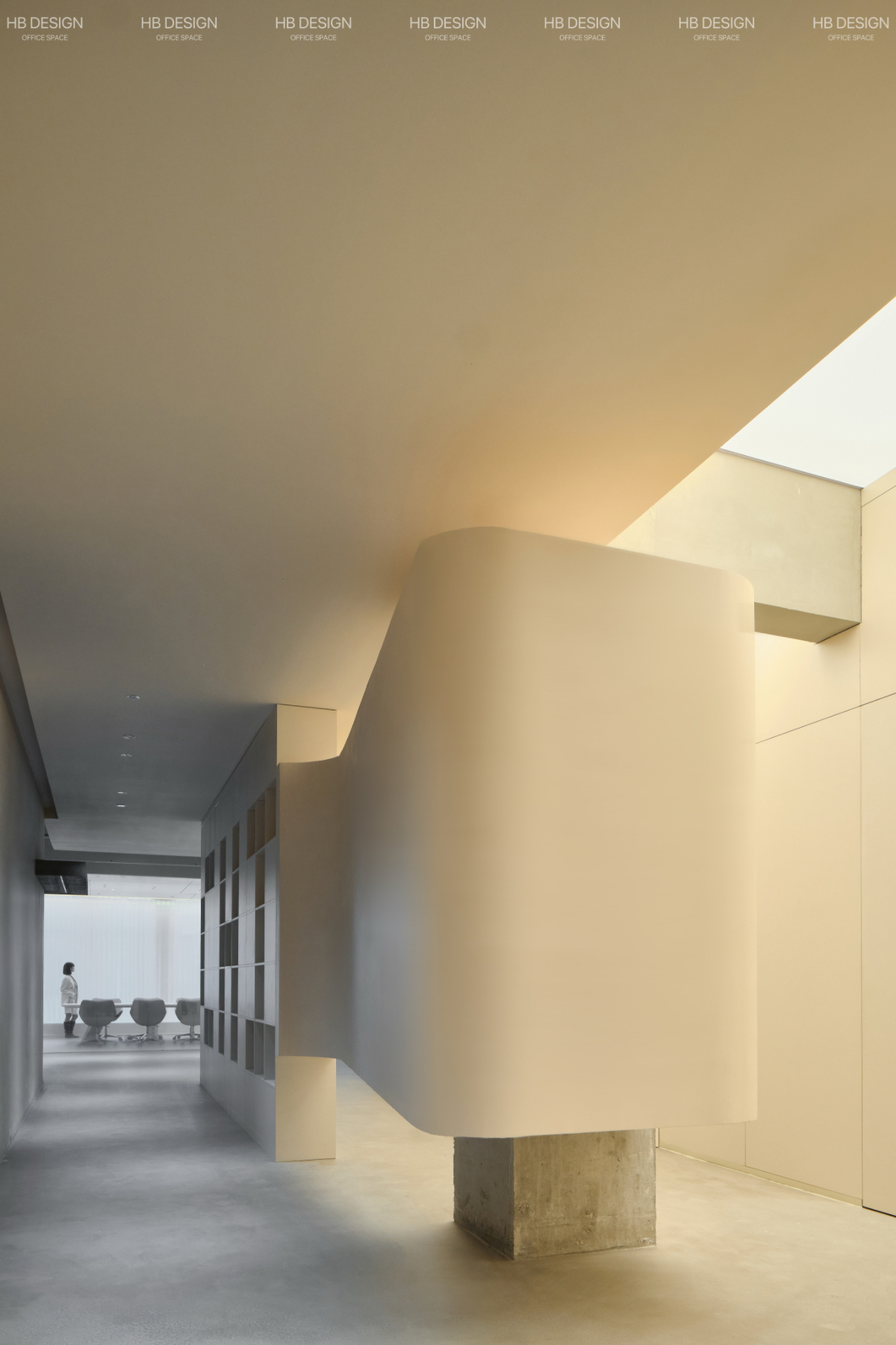 Hb禾本 | CHIC VEN | 办公室里的秀场-7