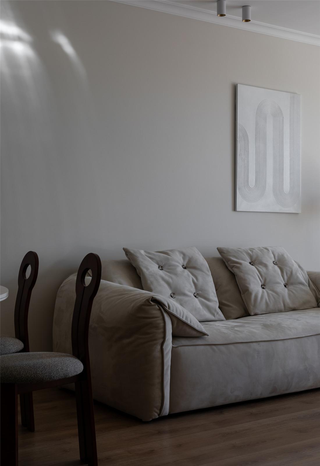 90 后独居中古风的 80㎡小家-19