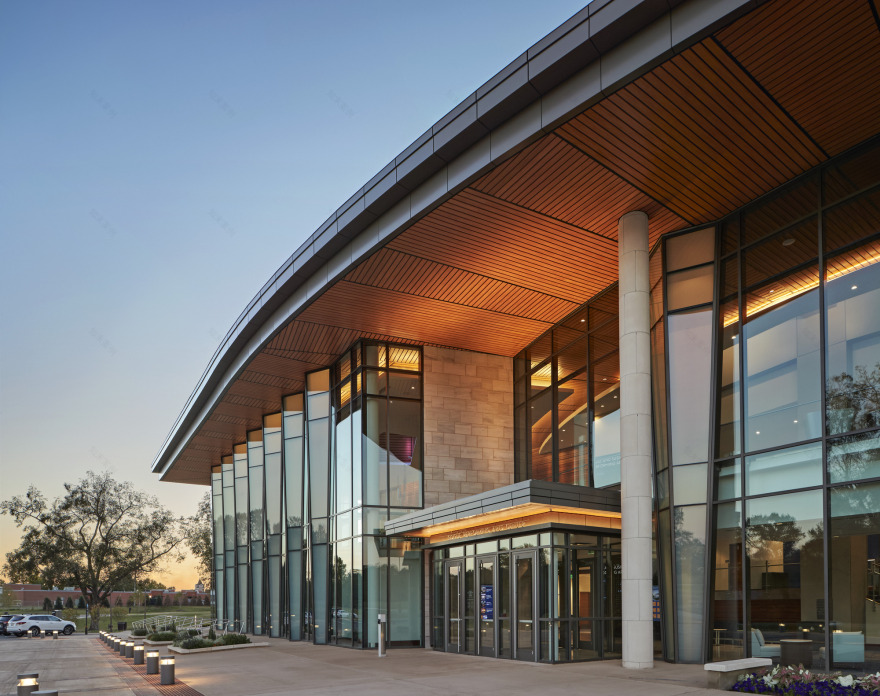 Jay and Susie Gogue Performing Arts Center / Wilson Butler Architects-37