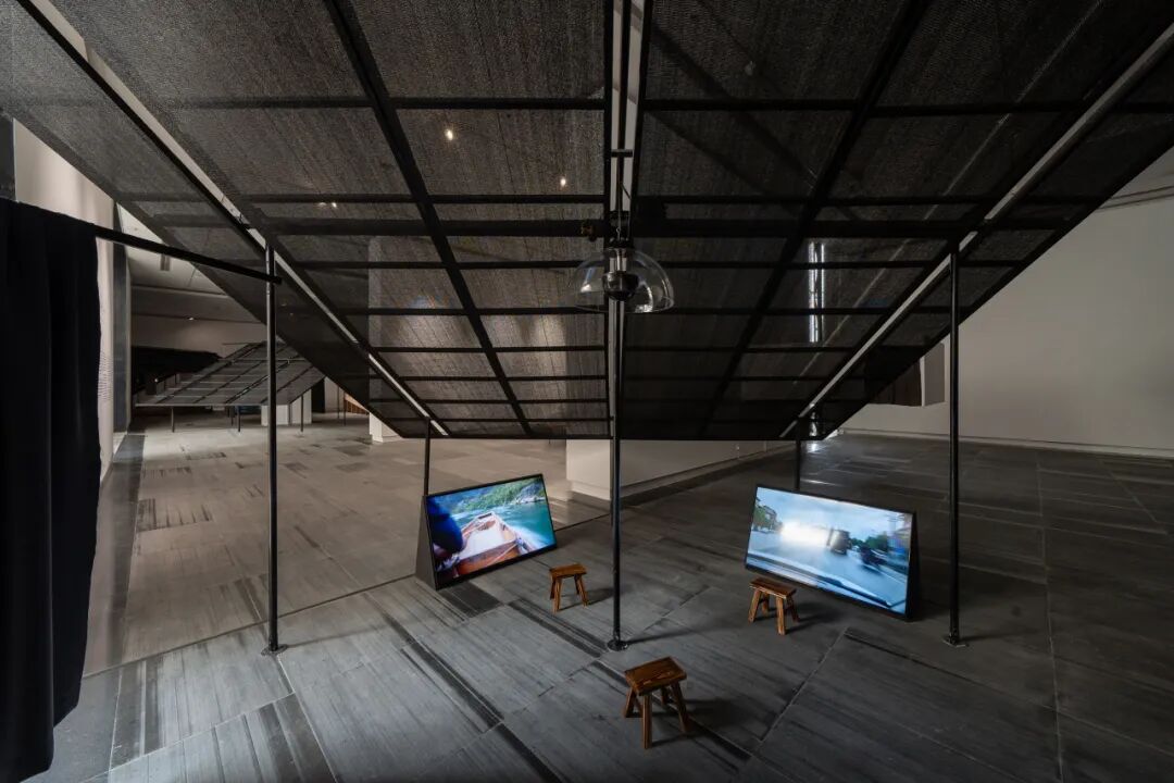 屋顶聚落｜“我们的目光：艺术、人类学与亚洲映像”空间展陈设计-53