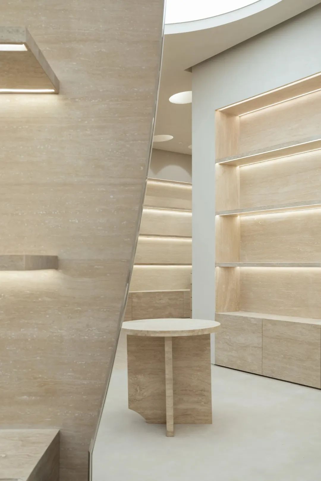 Maison Margiela迪拜新店丨阿联酋迪拜丨荷兰建筑设计工作室Anne Holtrop-7