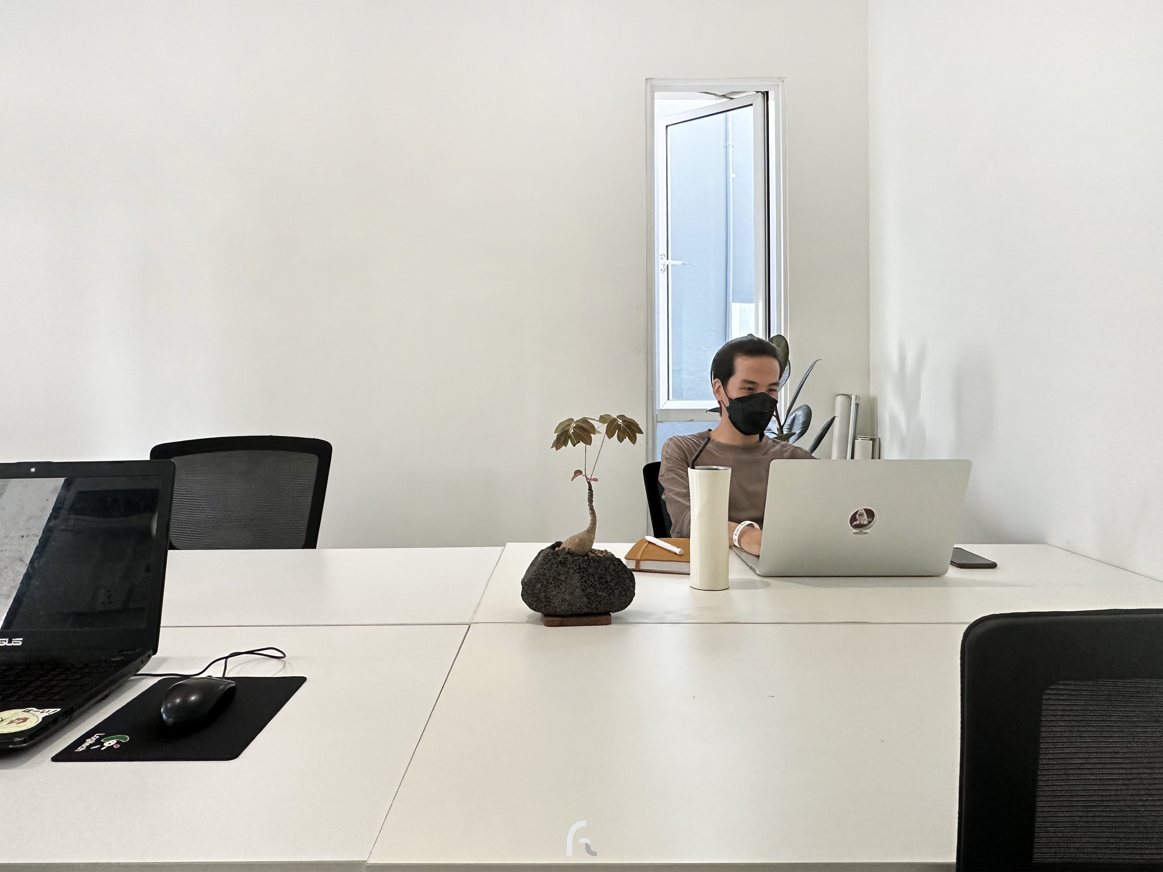 NEVER TOO SMALL 办公室设计丨柬埔寨丨OUR OFFICE!-3